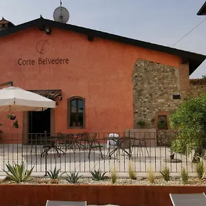Corte Belvedere Couette-café